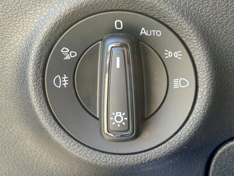 Škoda Karoq (2025) DSG 1.5 TSI / 110 kW / SPORTLI - fotka 31 z 33