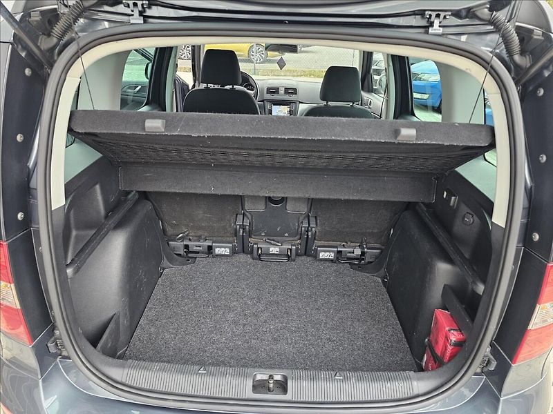 Škoda Yeti 1,4 TSi 90KW Adventure NAVI TZ - fotka 26 z 44