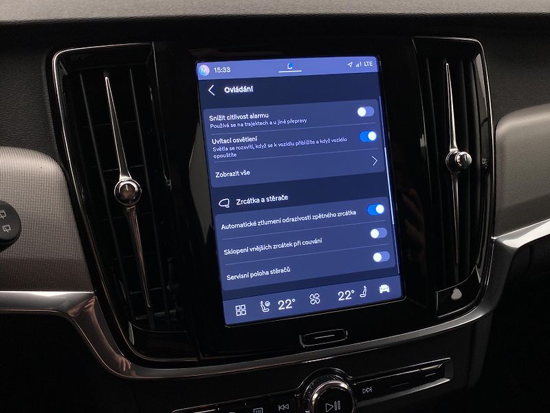 Volvo V90 T6 AWD PLUG-IN DARK PLUS AUT - fotka 50 z 59