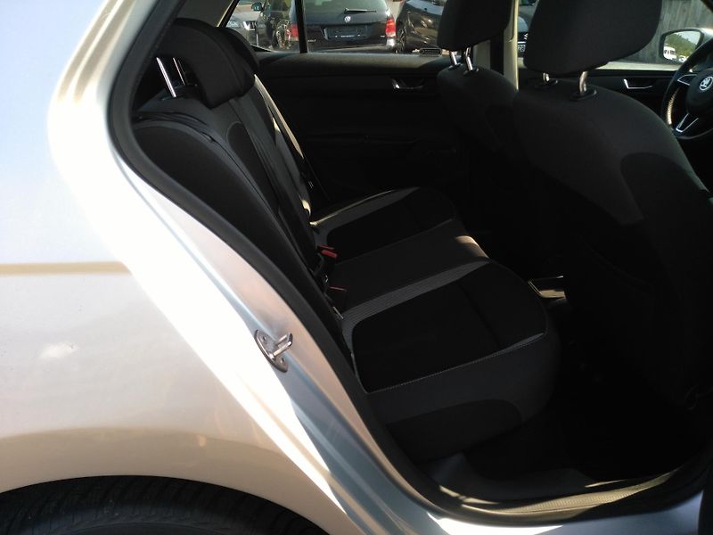 Škoda Fabia 1,0 TSI - fotka 32 z 36