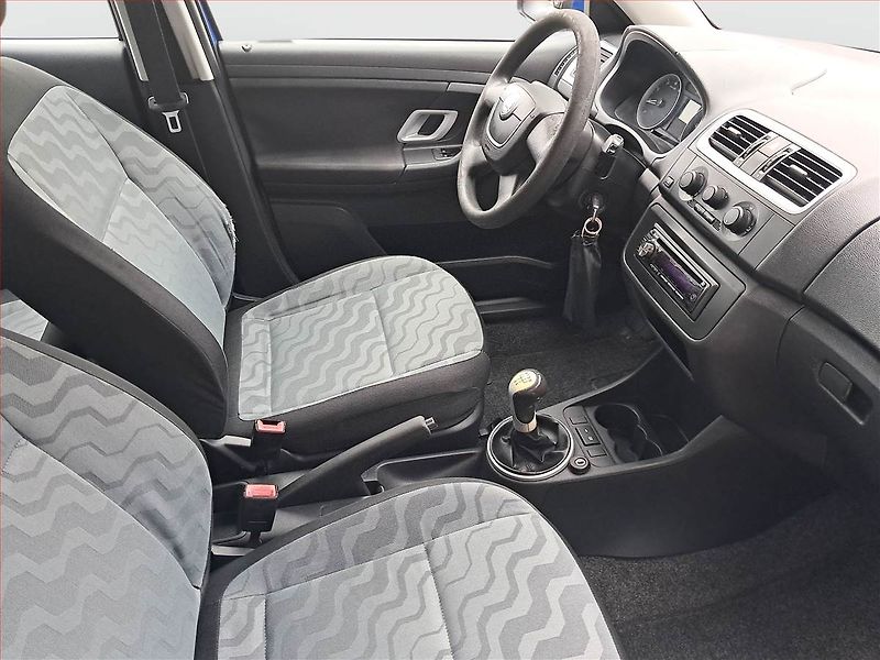 Škoda Fabia (2009) 1.2, po STK, Klima, udržované - fotka 9 z 15