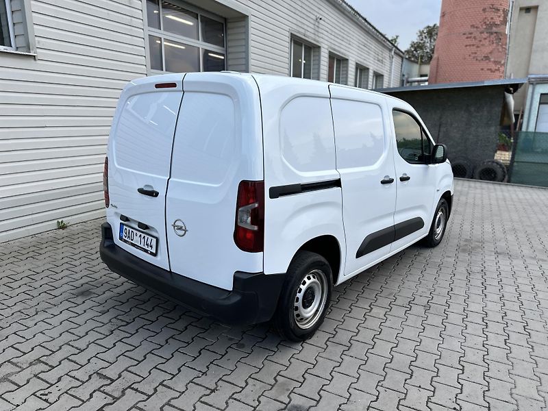 Opel Combo VAN-1.2i-81KW-DPH-KLIMA-ENJOY- - fotka 3 z 18