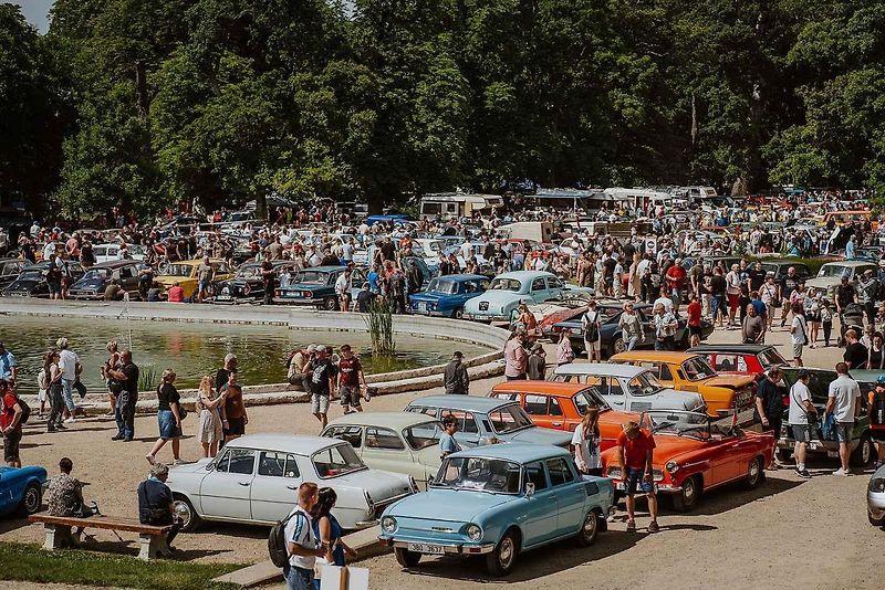 Veteranfest ve slavkovském zámeckém parku