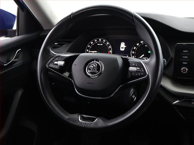 Škoda Octavia (2021) 2.0 TDI - fotka 14 z 18