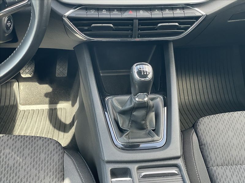 Škoda Octavia 2,0 TDI Combi Style Plus TAŽNÉ - fotka 12 z 23