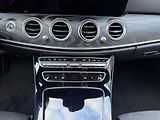 Mercedes-Benz Třídy E (2020) 300E 4MATIC PLUG-IN HYBRID - náhled 22
