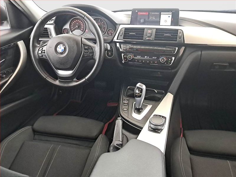 BMW Řada 3 (2017) Sport Line 320 d, Automat - fotka 7 z 18