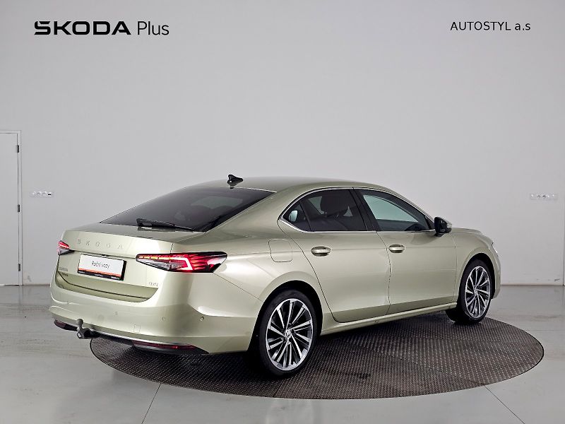 Škoda Superb (2024) 2.0TSI 195kW 4x4 DSG LAURIN A - fotka 2 z 30