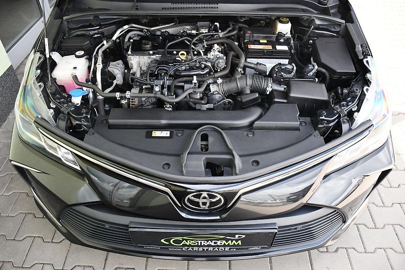 Toyota Corolla 1.5VVT-i 1M 2xKOLA  - fotka 35 z 36