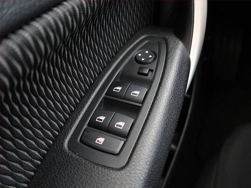 BMW Řada 1 (2015) 116d, Serv.kniha, Tempomat - fotka 15 z 18