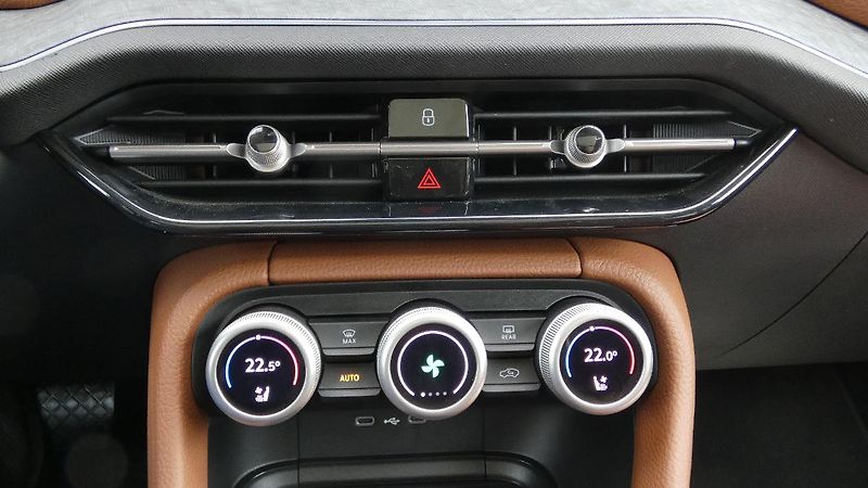 Škoda Kodiaq Exclusive Selection 142 kW 4x4 - fotka 17 z 28