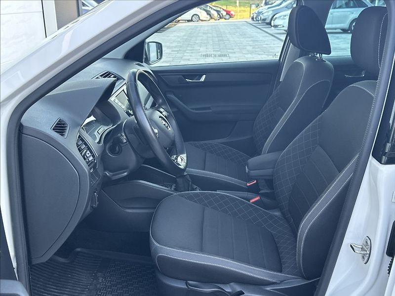 Škoda Fabia 1,0 TSI 95PS  Ambition Top - fotka 12 z 52