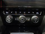 Volkswagen Passat (2019) 2.0 TDi, DSG, navi, LED - náhled 17
