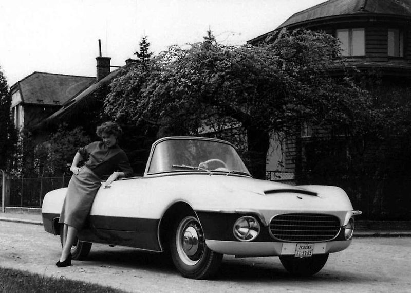 Škoda 440 Karosa.