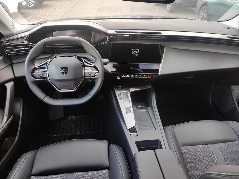 Peugeot 408 (2026) ALLURE Hybrid 145k  4 kamery - fotka 2 z 28