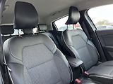 Renault Clio 1.6i E-TECH HYBRID AUTOMAT - náhled 27