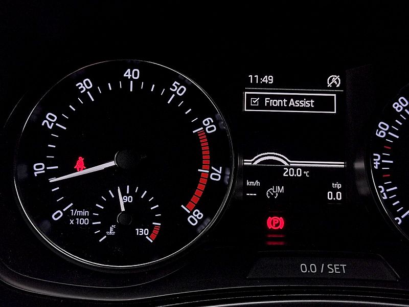 Škoda Fabia (2015) Style Plus 1,2 Tsi 81 Kw DSG - fotka 9 z 32