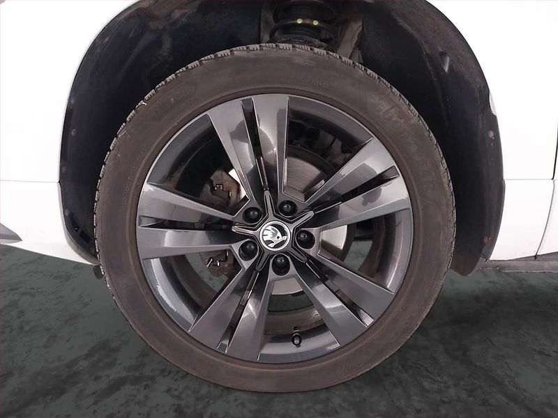 Škoda Karoq (2019) Sportline 1.6 TDI, Automat - fotka 15 z 21