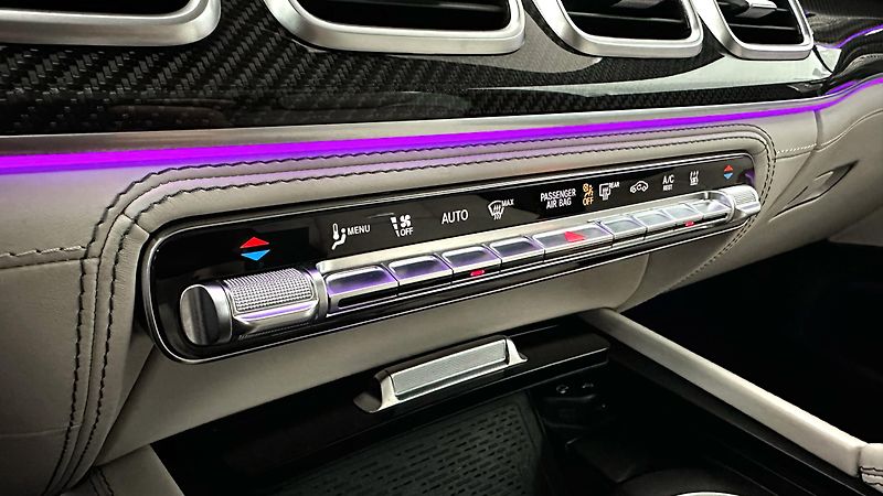Mercedes-Benz GLS 63 AMG / TOP VÝBAVA  - fotka 15 z 80
