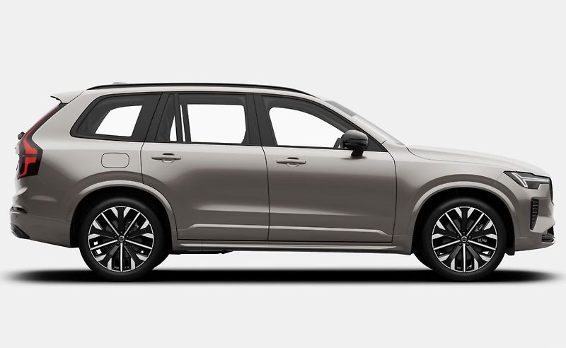 Volvo XC90 (2026) B5 AWD PLUS DARK - fotka 6 z 17
