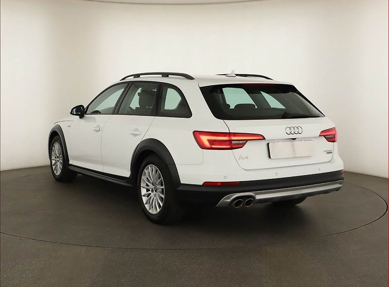 Audi A4 Allroad (2017) 3.0 TDI, 4X4, Automat, Navi - fotka 4 z 19