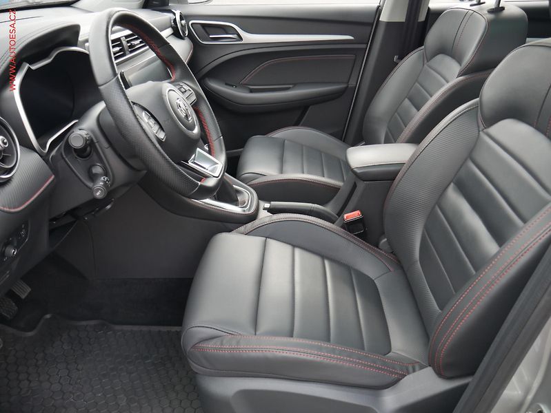 MG ZS (2022) 1.0 TGi, 1.maj,ČR, Exclusive - fotka 9 z 28