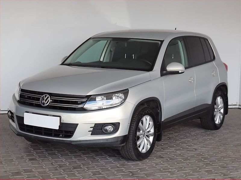 Volkswagen Tiguan (2011) 1.4 TSI, 4X4, Serv.kniha - fotka 2 z 19