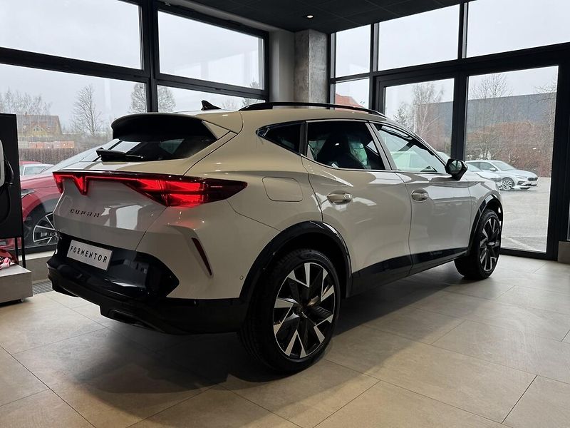 Cupra Formentor 1.5eTSI 110kW DSG - fotka 2 z 11