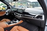 BMW X5 M60i xDrive/AT9/21/530 PS - náhled 29