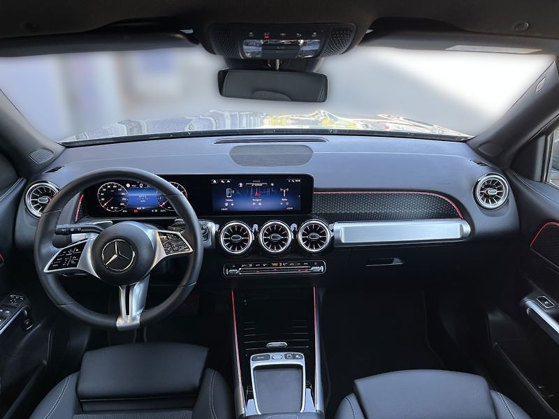 Mercedes-Benz GLB 200 Progressive Edition - fotka 14 z 21