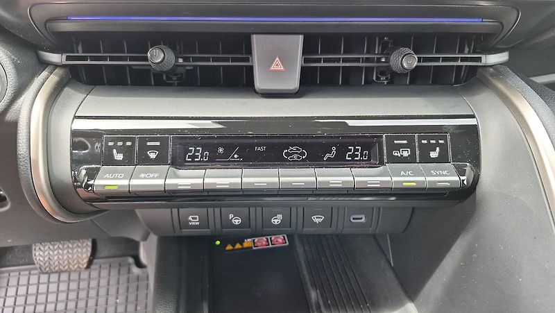 Toyota C-HR Executive Tech 1.8L - fotka 21 z 30