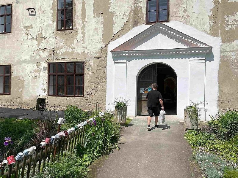 Zámek v Bravanticích na Novojičínsku zahájí v sobotu 7. června návštěvnickou sezonu s expozicí autíček, která je vystavována vůbec poprvé, 6. 6. 2025.