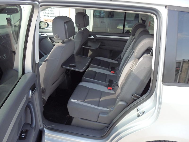 Volkswagen Touran 1.4 TSI 103 kW DIGI.KLIMA LIFE - fotka 7 z 26