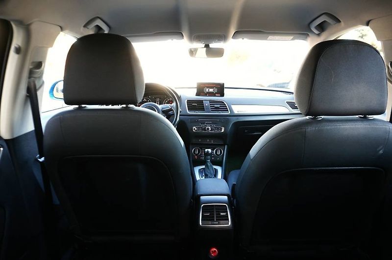Audi Q3 (2017) S-LINE 2,0 TDI 110 kW - fotka 15 z 48