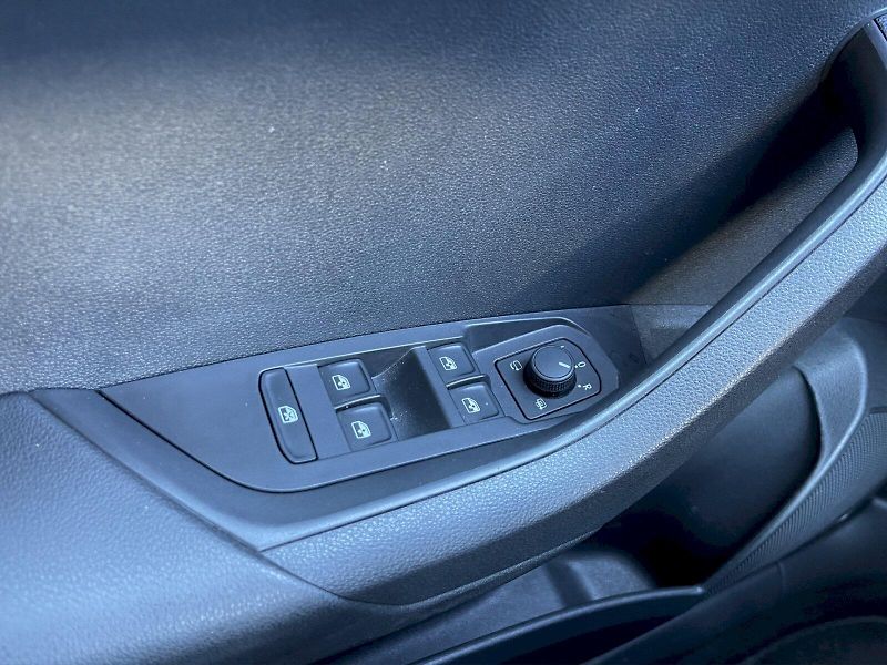 Škoda Karoq (2025) Top Selection 1.5 TSI 110kW DS - fotka 23 z 35
