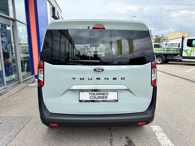 Ford Tourneo Courier (2026) Titanium, Tourneo, 1.0 EcoBoos - fotka 4 z 31