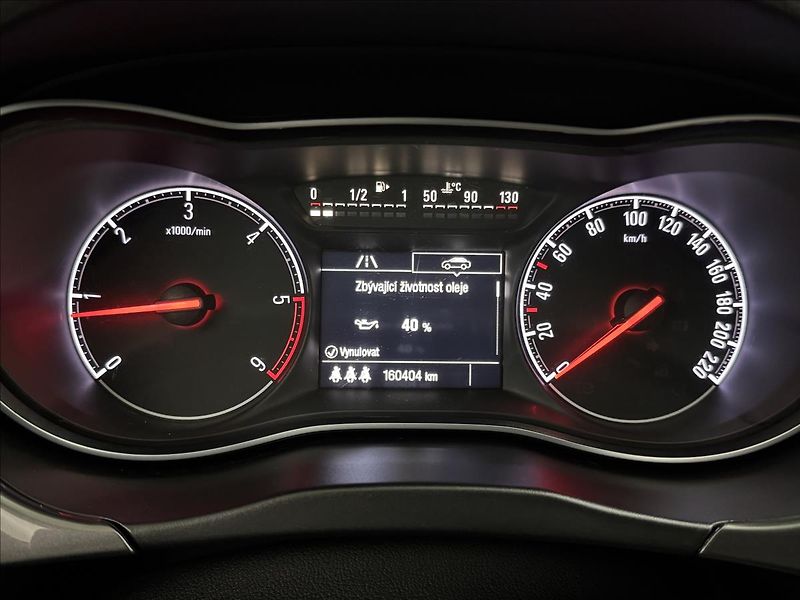 Opel Corsa 1,3 CDTi 70kW KLIMA LED 2XKOLA - fotka 14 z 30