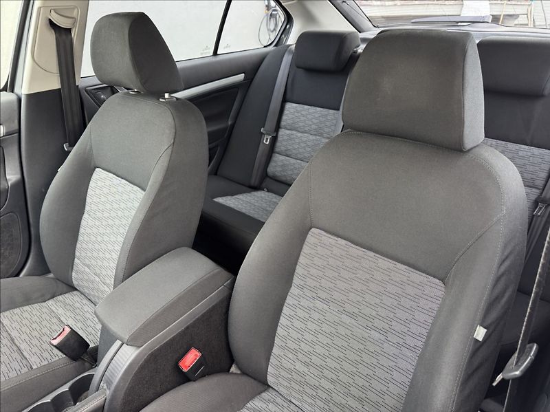 Škoda Octavia 1,8 TSI klima 1.maj. původ ČR - fotka 20 z 50