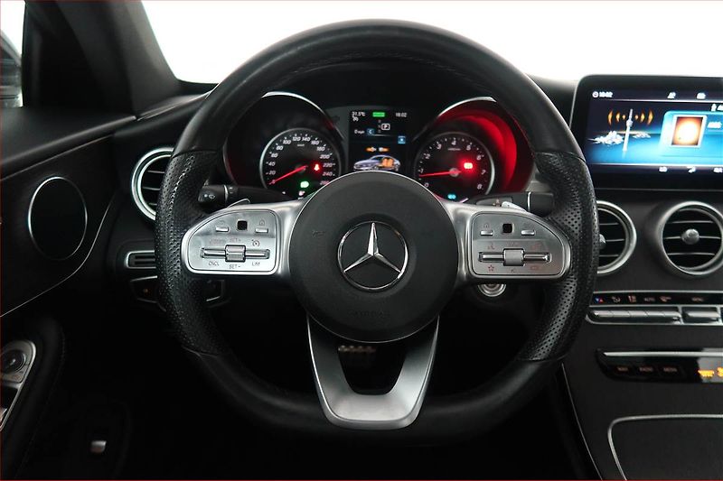 Mercedes-Benz Třídy C (2019) C 200 - fotka 17 z 19