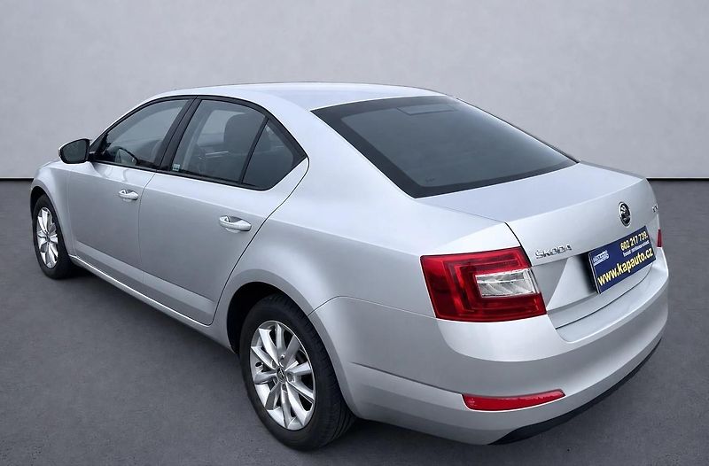 Škoda Octavia 1.2 TSI Ambition - fotka 26 z 35