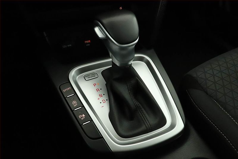 Kia Ceed (2021) 1.5 T-GDI MHEV, Automat, ČR - fotka 9 z 16