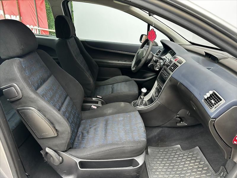 Peugeot 307 1.6 80kW - fotka 12 z 30