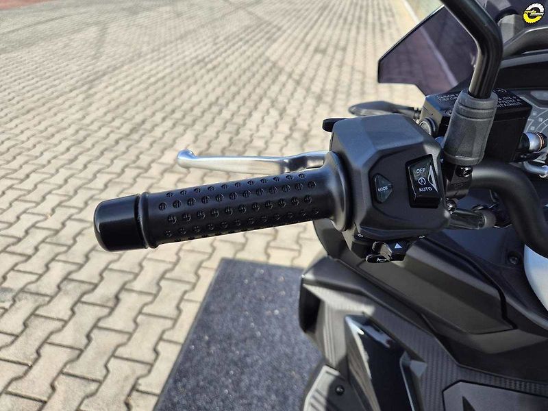 Aprilia SR GT 125 (2026) E5+ - AKČNÍ CENA - fotka 38 z 41