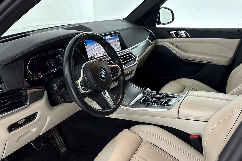 BMW X5 xDrive30d - fotka 6 z 28