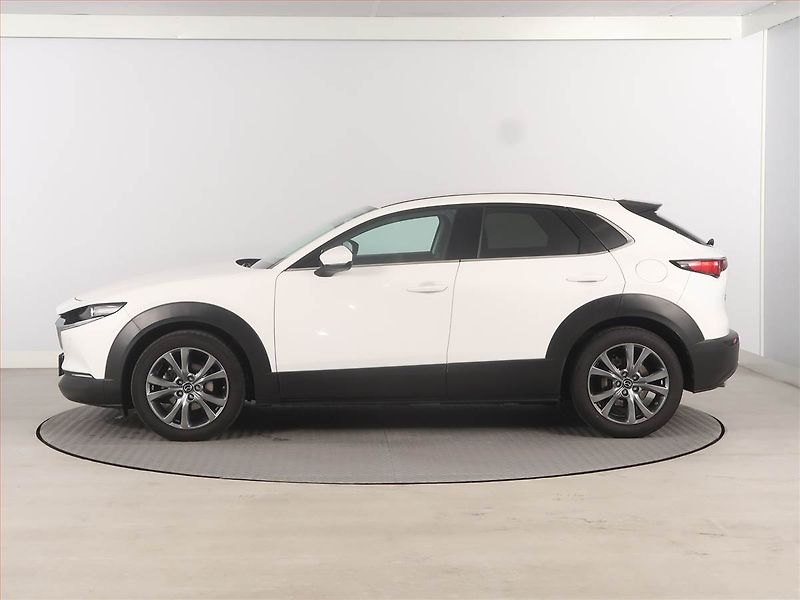 Mazda CX-30 (2021) Skyactiv-X 2.0 - fotka 3 z 18