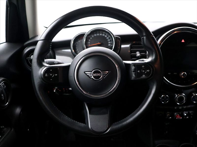 Mini Cooper 1,5 100kW CZ DPH LED - fotka 16 z 35
