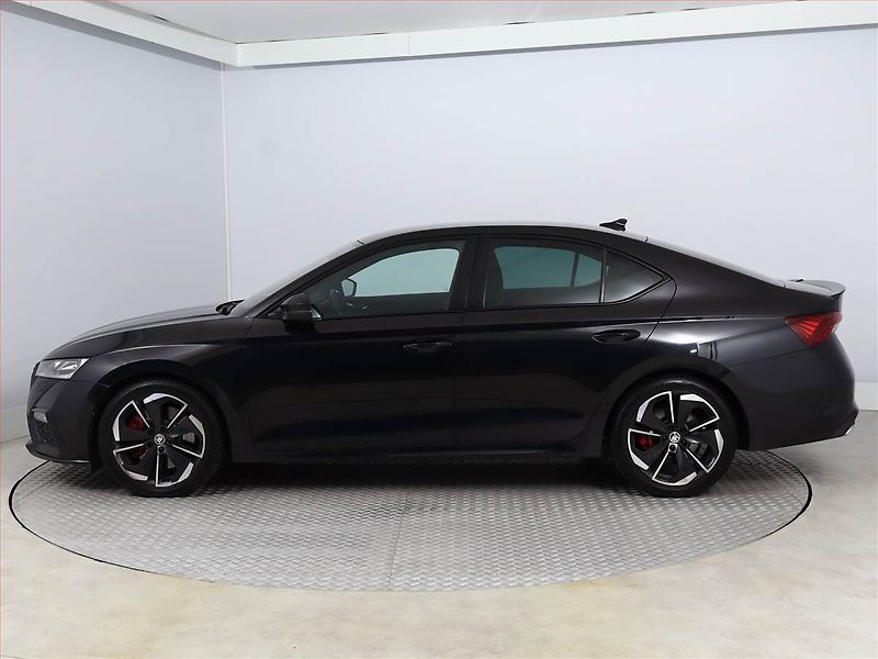 Škoda Octavia (2021) RS 2.0 TSI - fotka 3 z 21