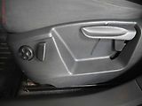 Volkswagen Sharan (2011) 2.0 TDi, AC, výhřev sed - náhled 19