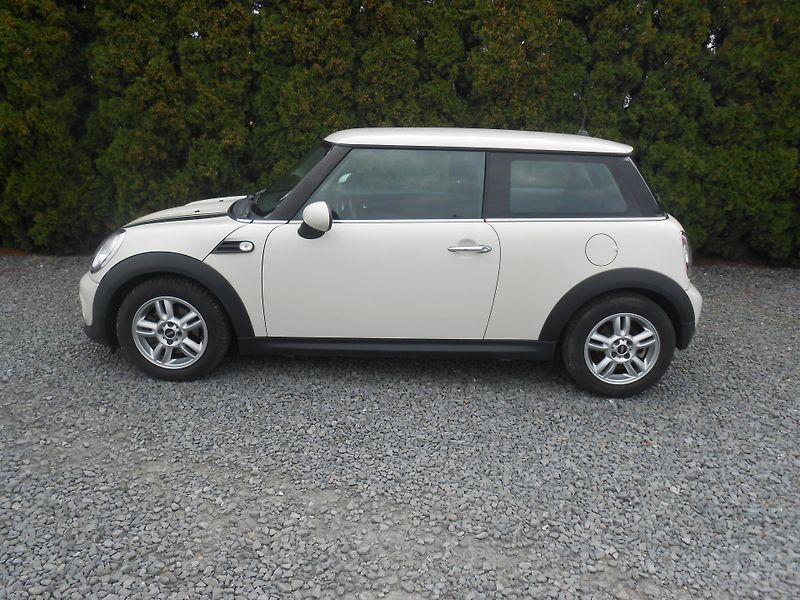 Mini One 1.6i. KLIMA,110TKm!!! - fotka 28 z 30