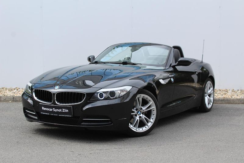 BMW Z4 sDrive23i - fotka 1 z 21